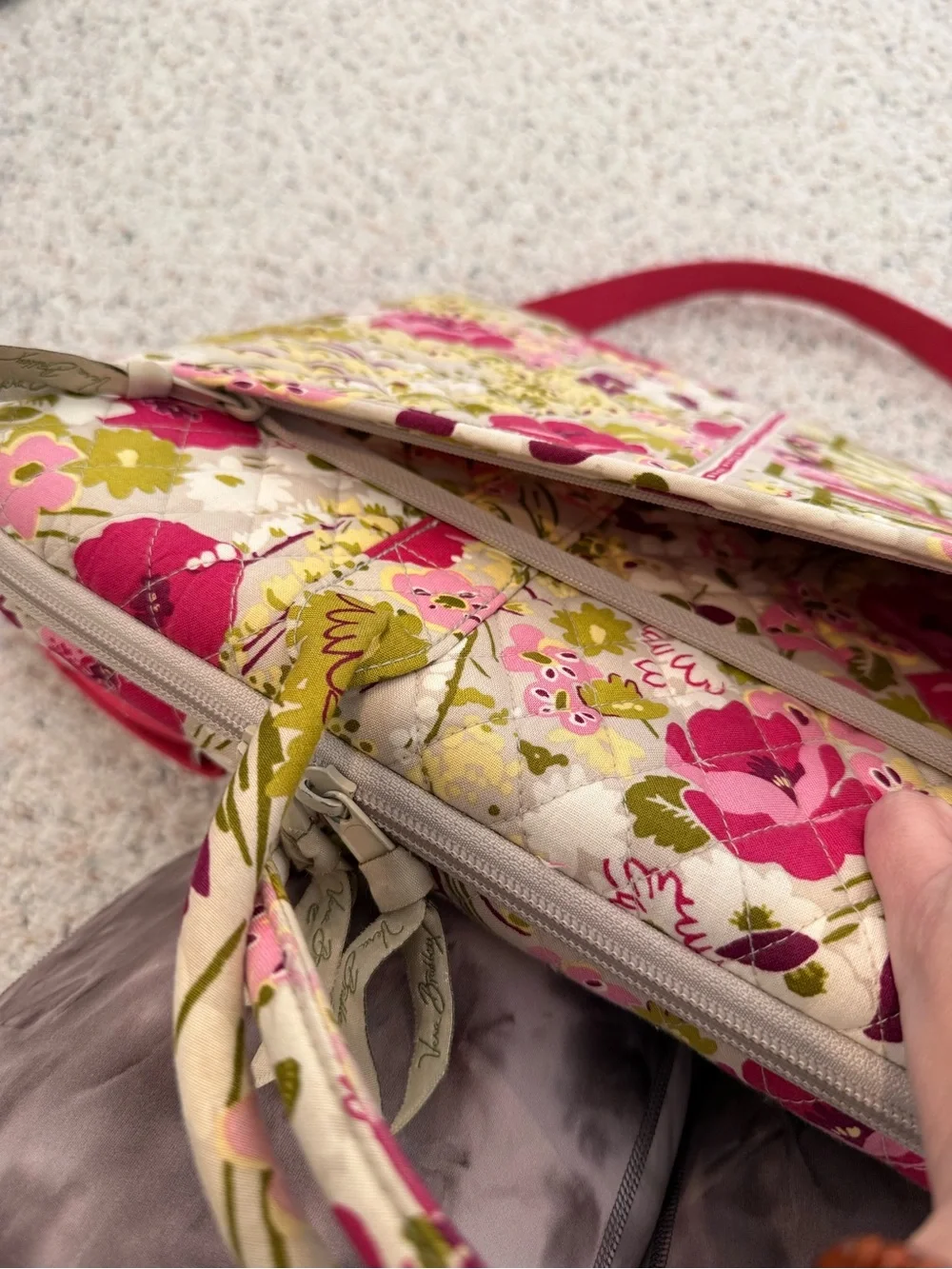Vera Bradley English Rose Quilted Laptop Messenger Bag in Make Me Blush